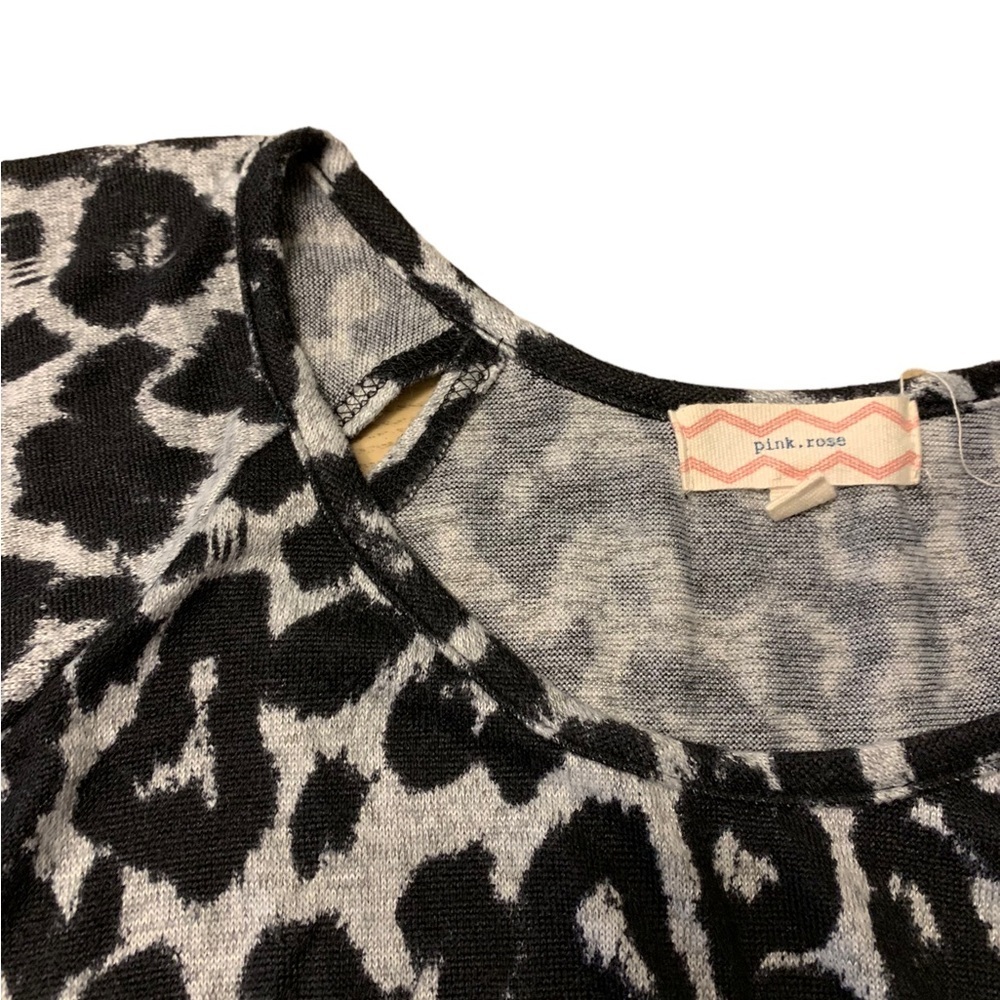 Pink Rose | Long Sleeve Leopard Print Black Gray Top Peep Hole Back Sleeve - Picture 8 of 11
